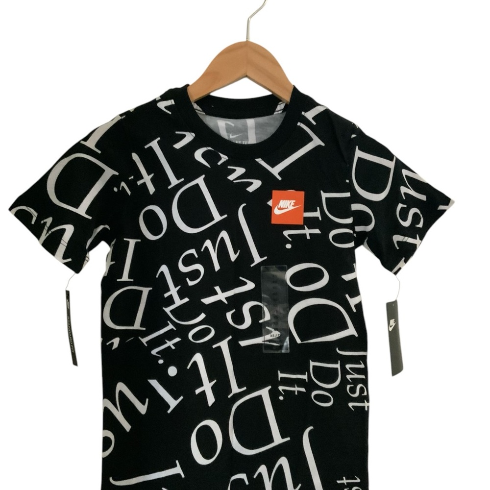 Nike Just Do It All Over Print Tshirt Kids XS Black The Nike Tee Boys